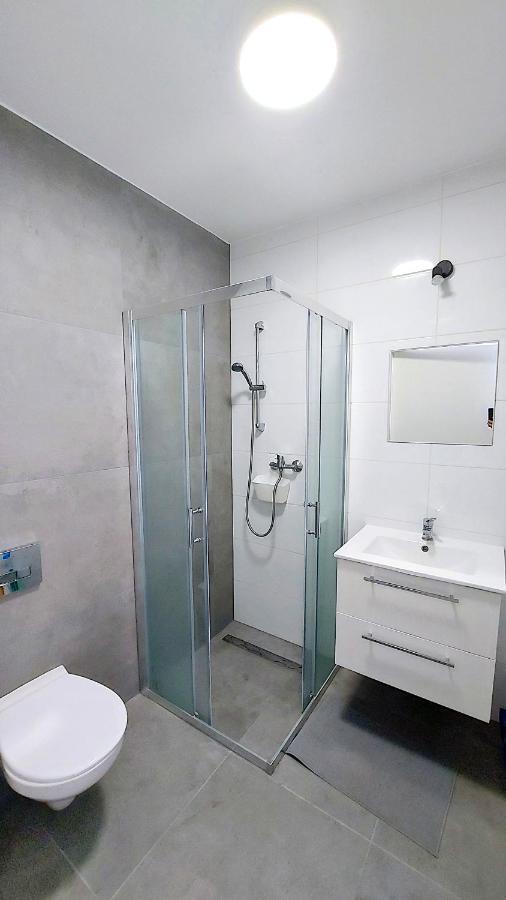 Apartimento Hydral Green Apartment Вроцлав Екстериор снимка